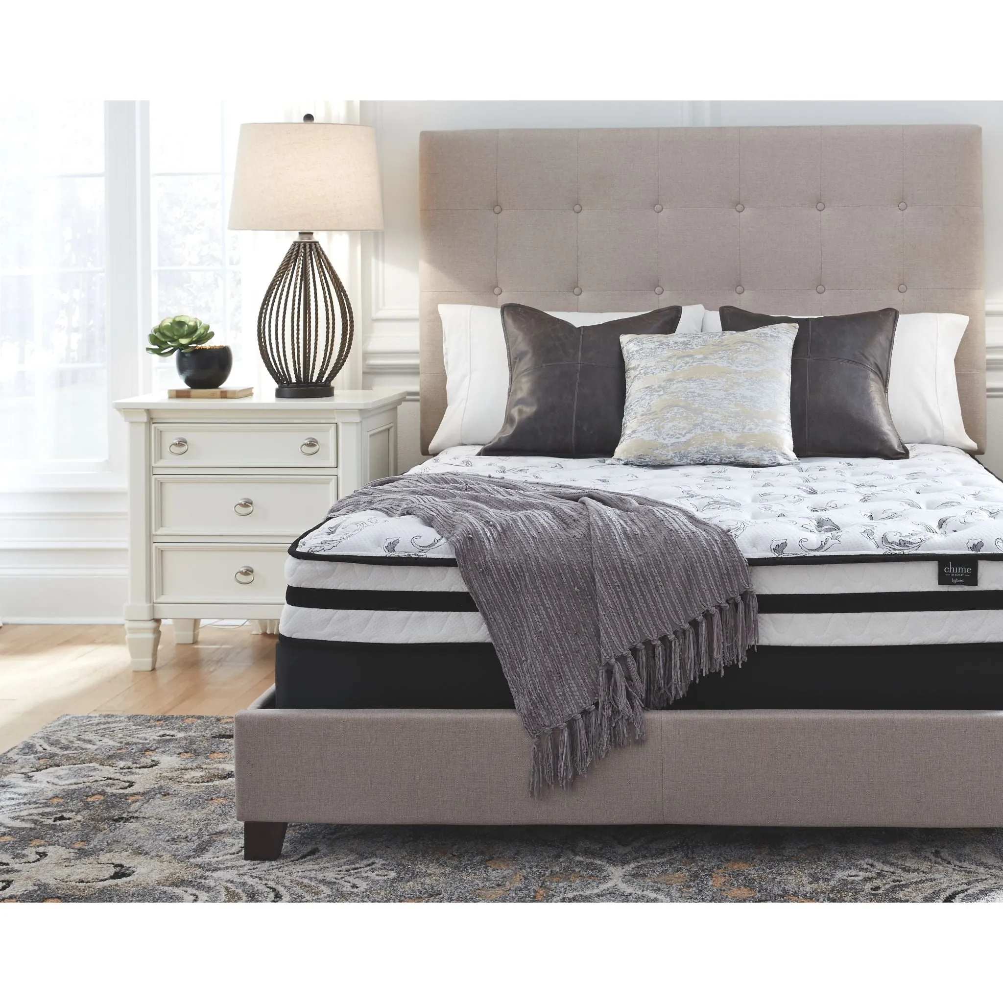 Ashley 8 Inch Chime Innerspring Queen Mattress