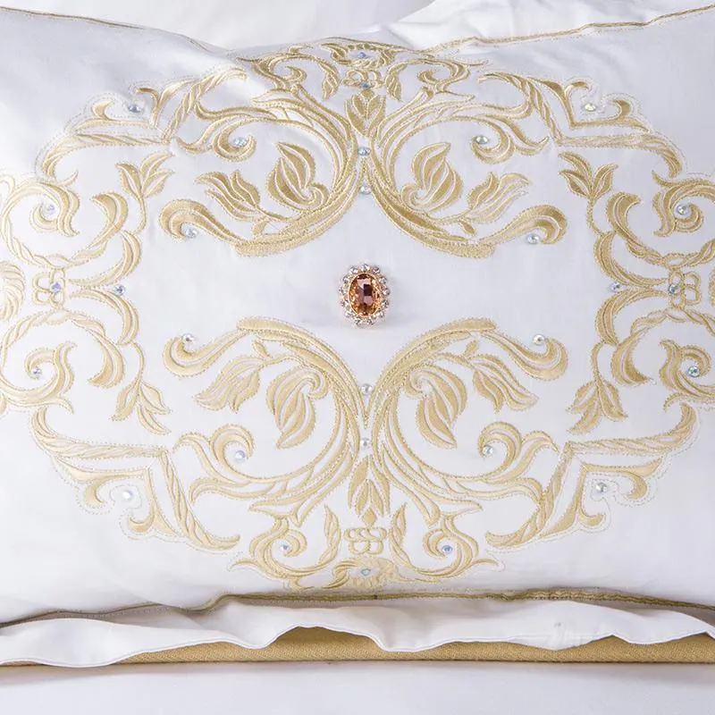 Broderie Royale Egyptian Sheets