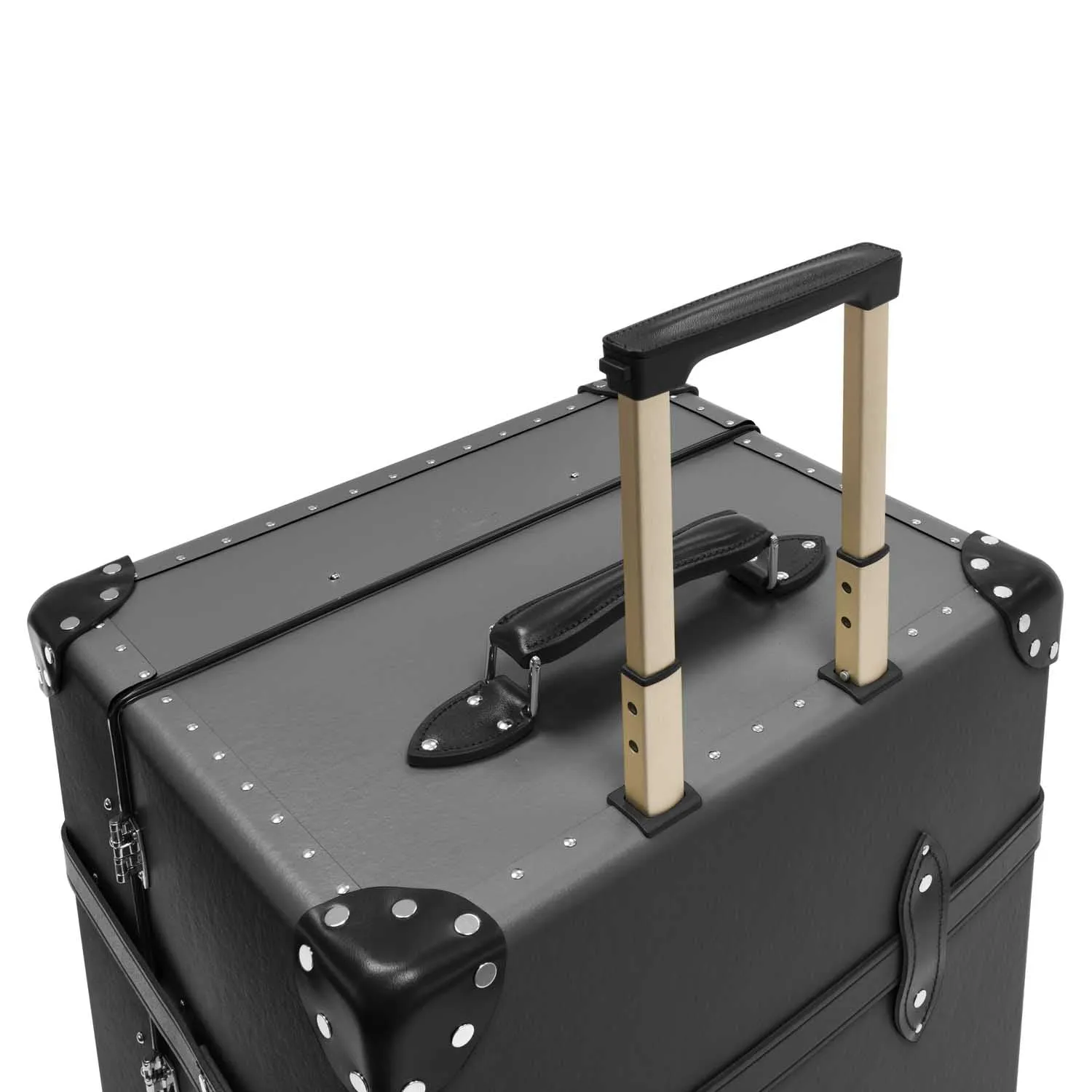 Centenary · XL Trunk - 4 Wheels | Charcoal/Black/Chrome