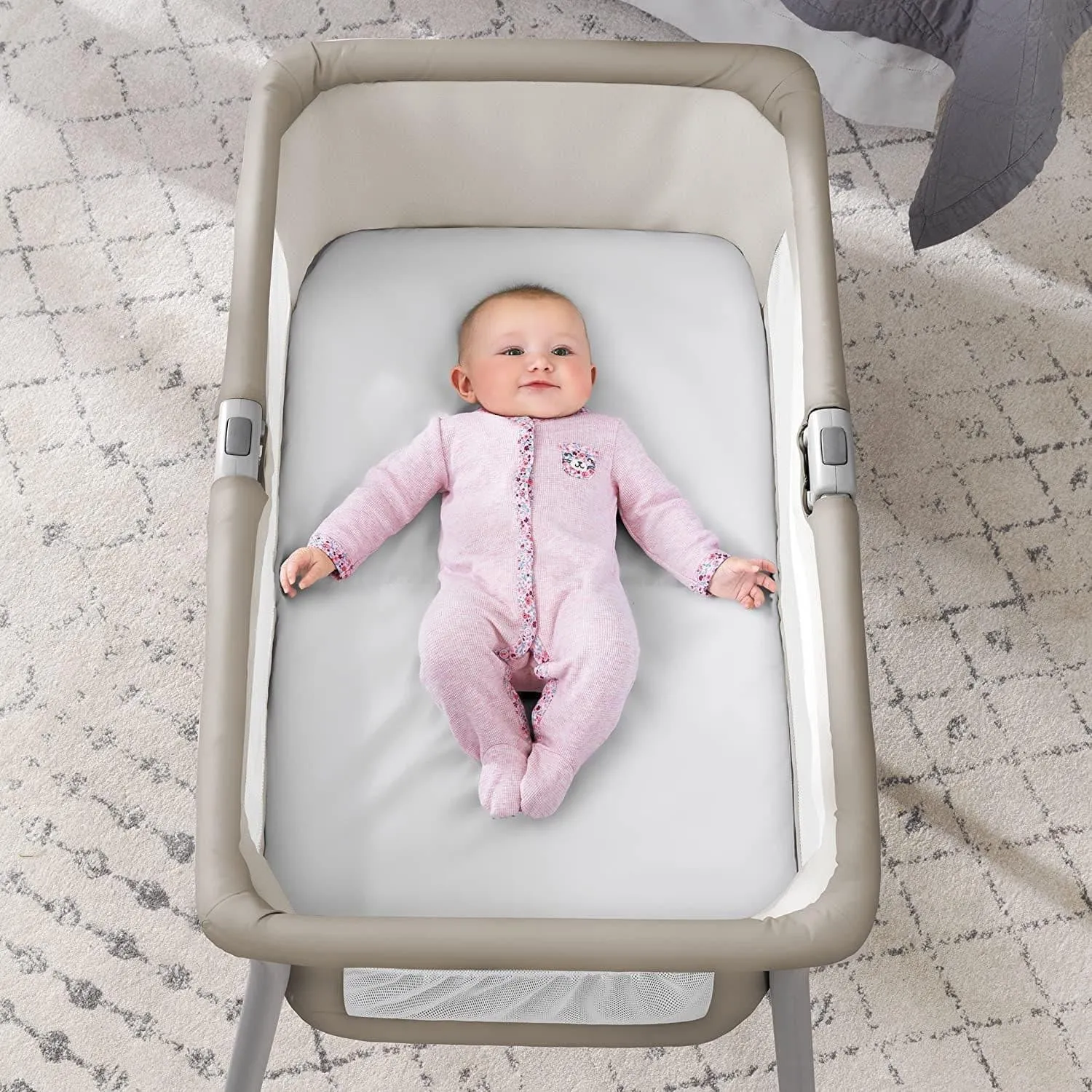 Chicco Lullago Portable Bassinet