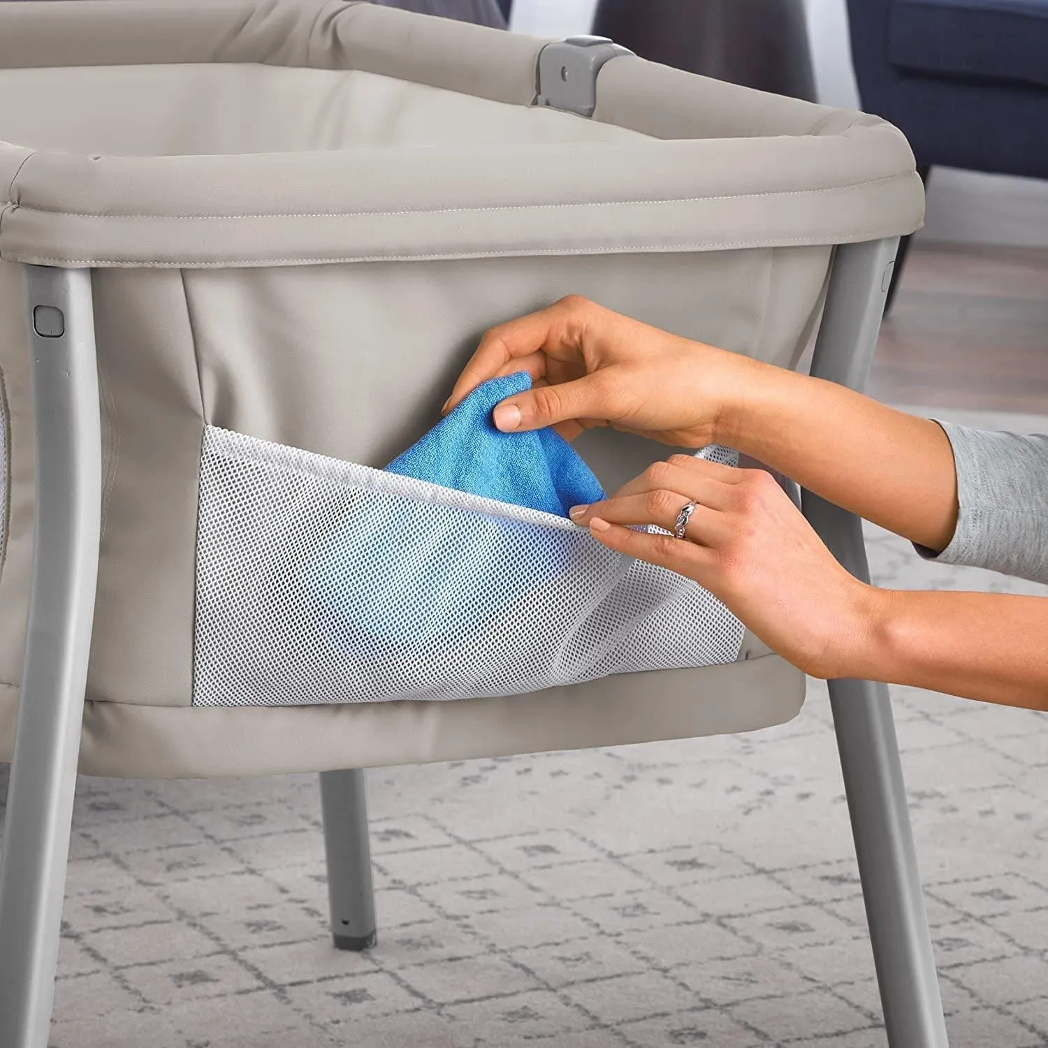 Chicco Lullago Portable Bassinet