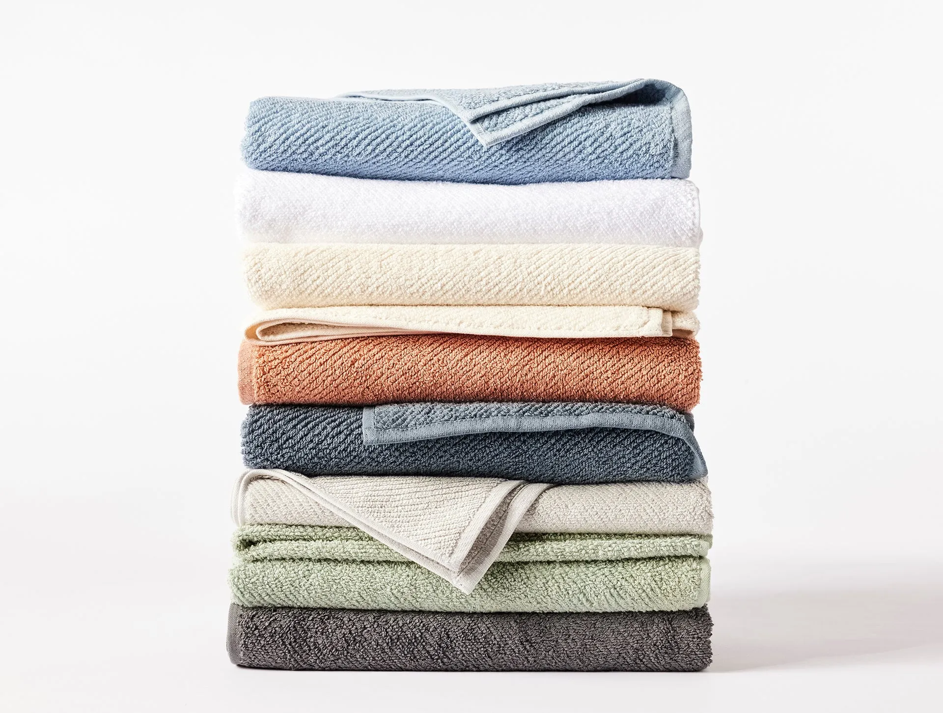 Coyuchi Organic Cotton Air Weight Bath Towels