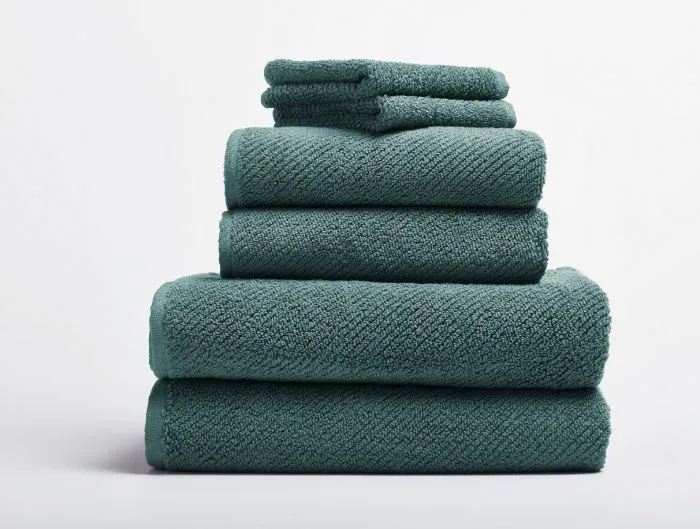 Coyuchi Organic Cotton Air Weight Bath Towels