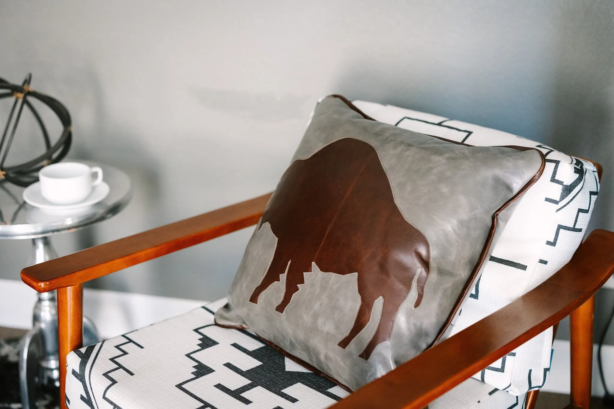 Home Collection | Square Pillow | Bison | Gray   Rocky