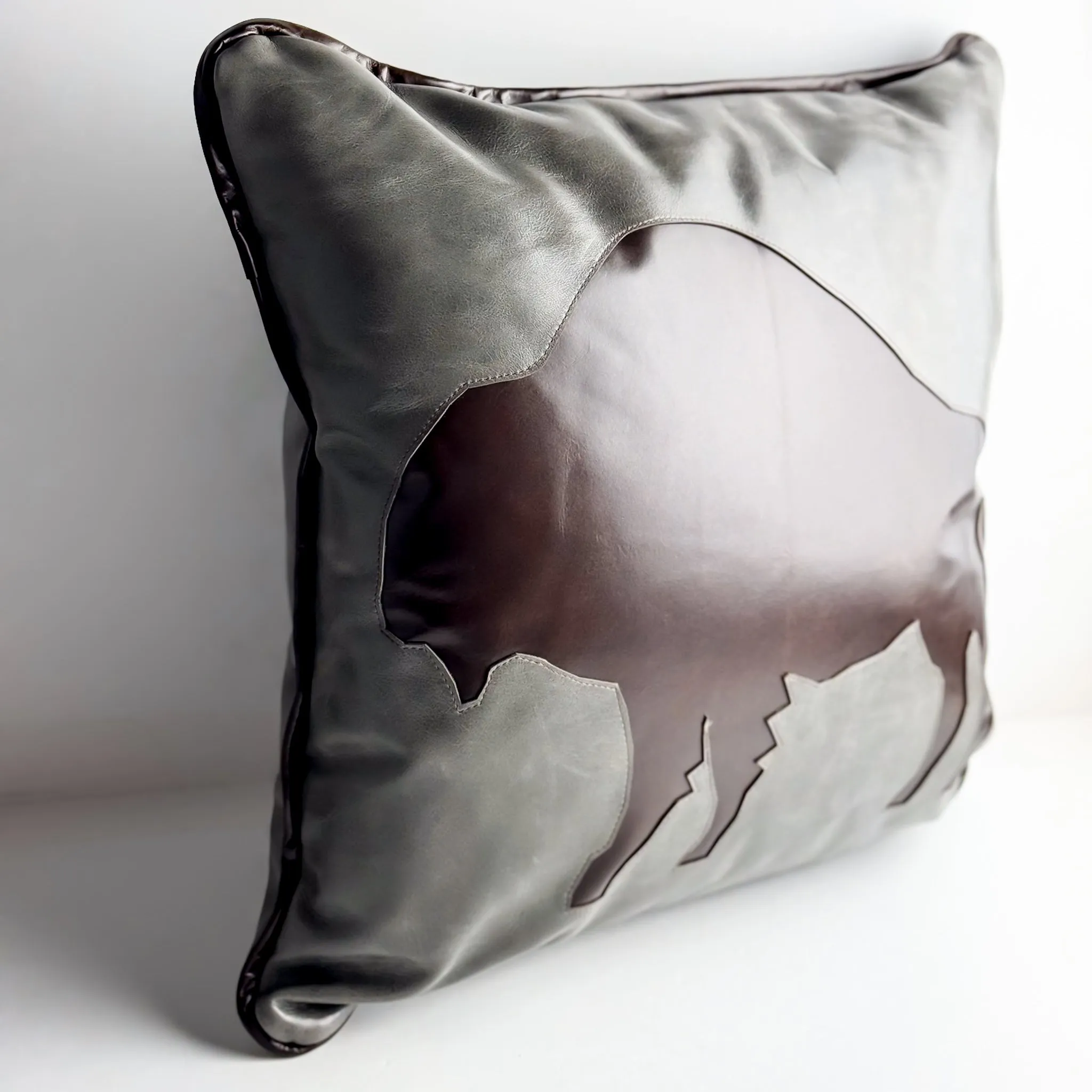 Home Collection | Square Pillow | Bison | Gray   Rocky