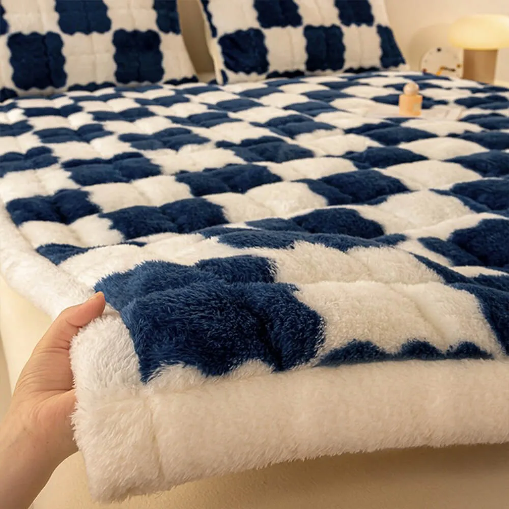 Warm Checkerboard Plush Mattress Topper and Pillowcase