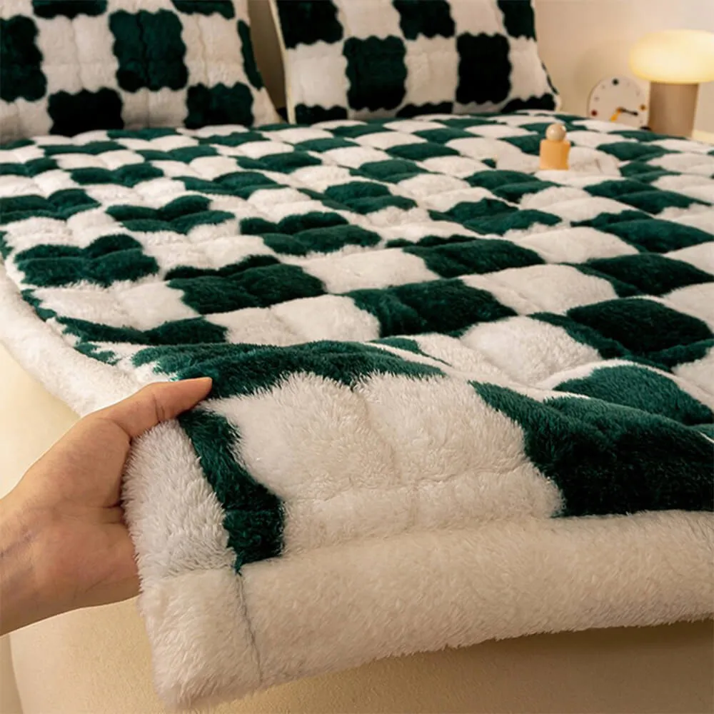 Warm Checkerboard Plush Mattress Topper and Pillowcase